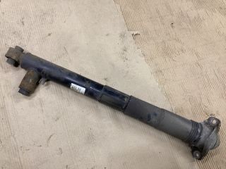 bontott VW PASSAT B8 Jobb hátsó Lengéscsillapító