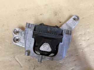 bontott VW PASSAT B8 Motor Tartó Bak (Fém)