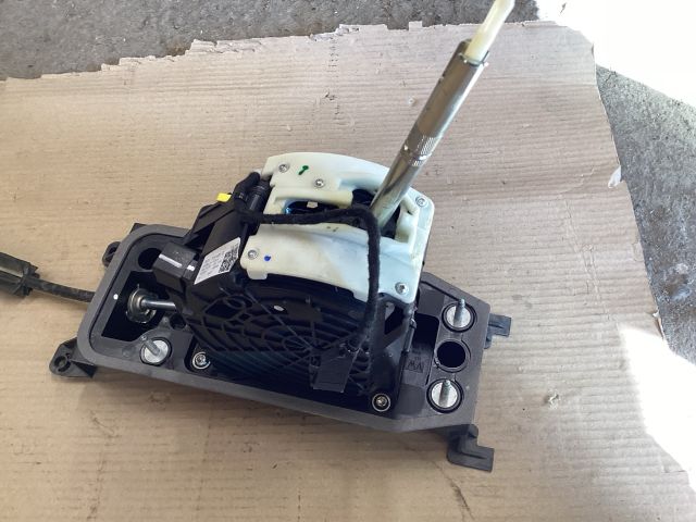 bontott VW PASSAT B8 Váltó Kulissza