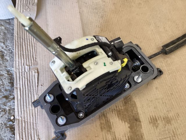 bontott VW PASSAT B8 Váltó Kulissza