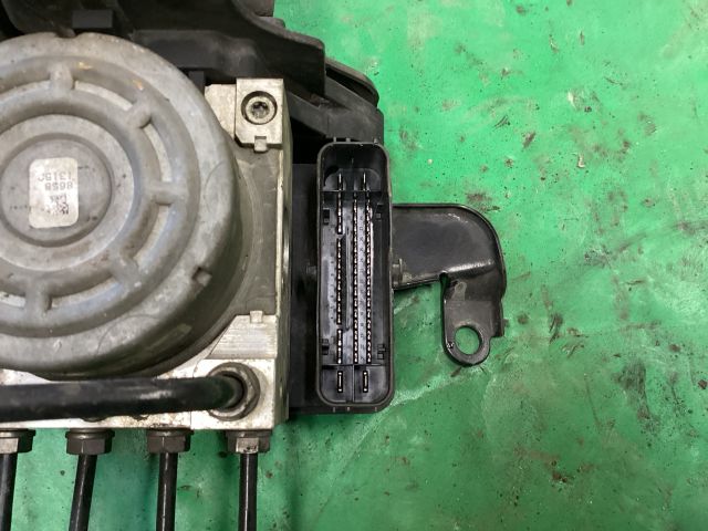 bontott VW PASSAT B8 ABS Kocka