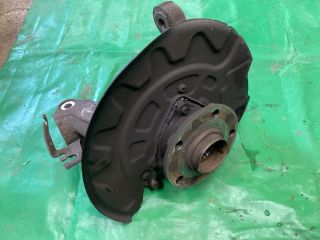 bontott VW PASSAT B8 Bal első Csonkállvány Kerékaggyal