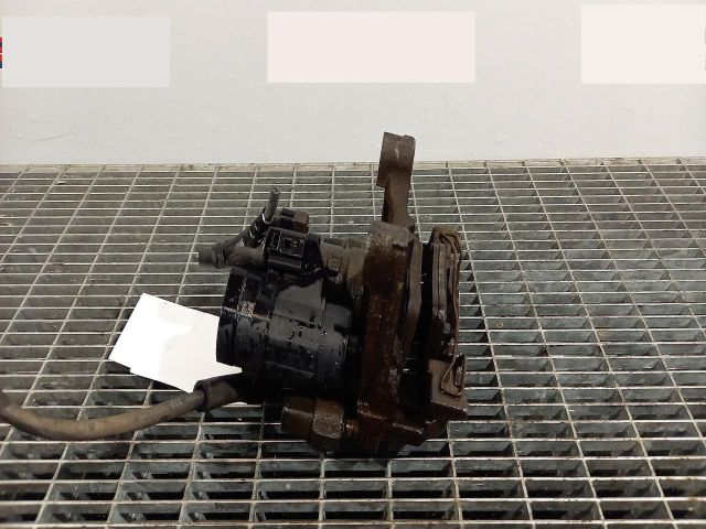 bontott VW PASSAT B8 Bal hátsó Féknyereg Munkahengerrel