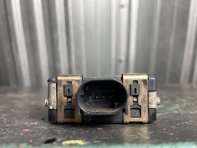 bontott VW PASSAT B8 Distronic Vezérlő Panel