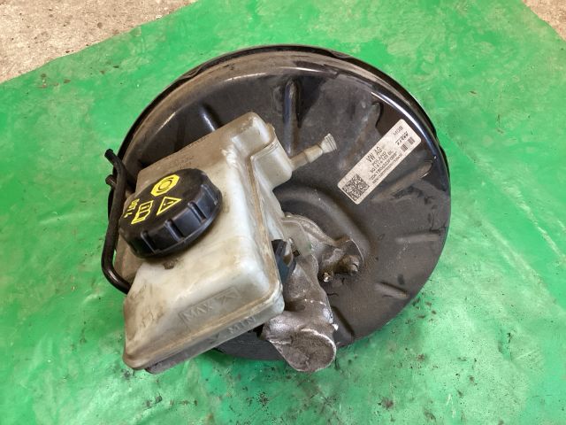 bontott VW PASSAT B8 Fékrásegítő