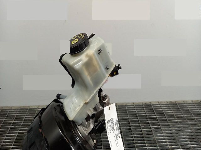 bontott VW PASSAT B8 Főfékhenger