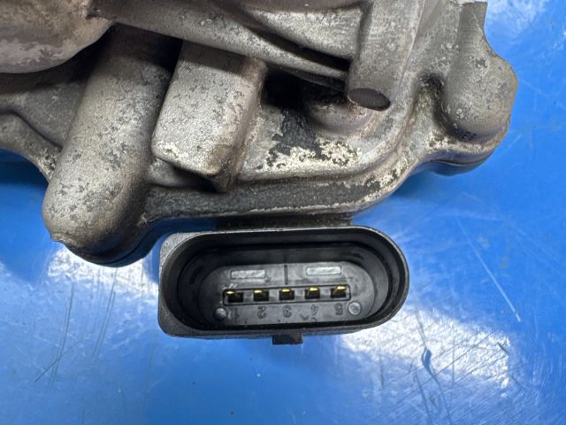 bontott VW PASSAT B8 Fojtószelep (Elektromos)