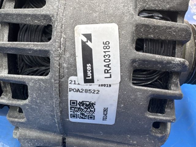 bontott VW PASSAT B8 Generátor