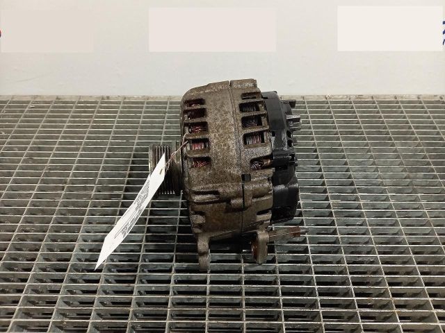 bontott VW PASSAT B8 Generátor