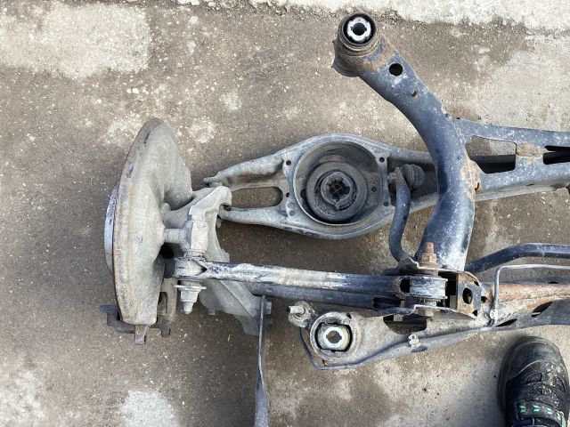 bontott VW PASSAT B8 Hátsó Híd (Tárcsafékes)