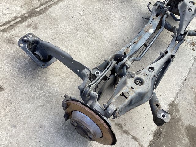 bontott VW PASSAT B8 Hátsó Híd (Tárcsafékes)