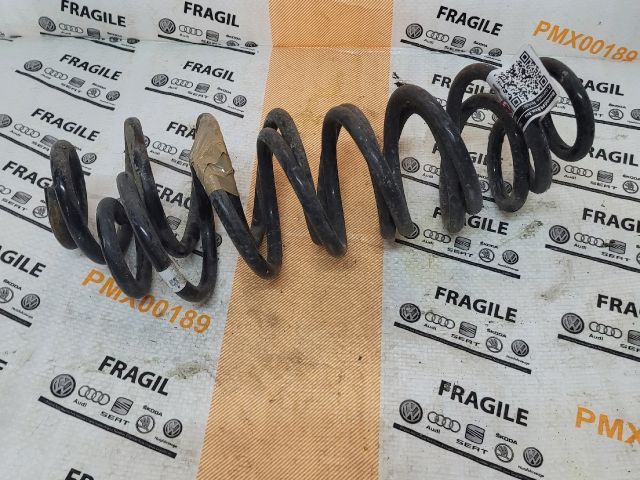 bontott VW PASSAT B8 Hátsó Rugó Pár
