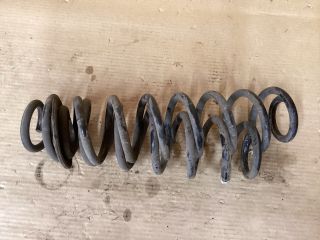 bontott VW PASSAT B8 Hátsó Rugó Pár