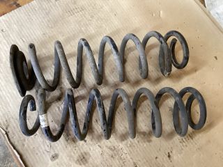 bontott VW PASSAT B8 Hátsó Rugó Pár