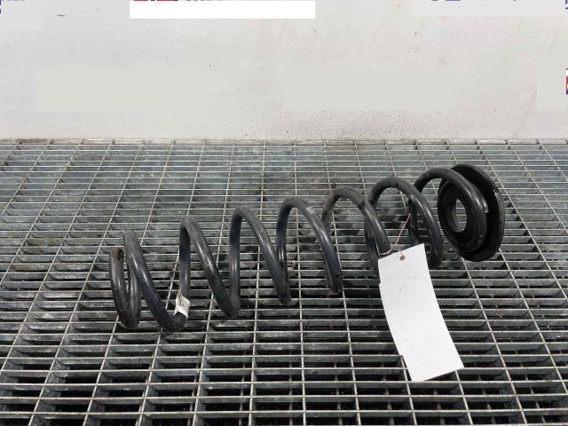 bontott VW PASSAT B8 Hátsó Rugó