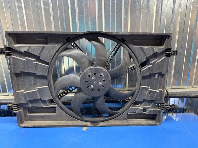 bontott VW PASSAT B8 Hűtőventilátor