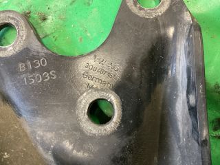 bontott VW PASSAT B8 Jobb első Lengőkar