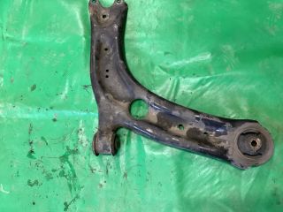 bontott VW PASSAT B8 Jobb első Lengőkar