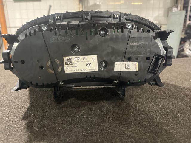 bontott VW PASSAT B8 Kilométeróra