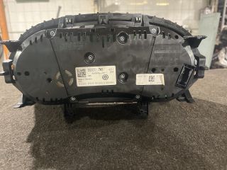 bontott VW PASSAT B8 Kilométeróra