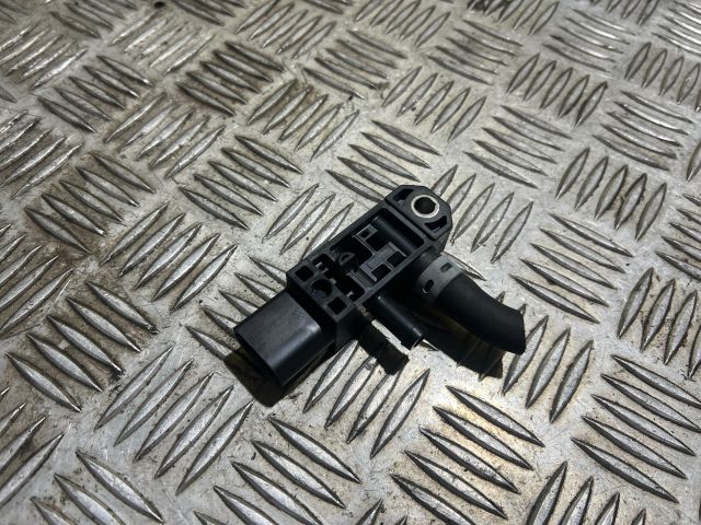 bontott VW PASSAT B8 Kipufogó Nyomásérzékelő