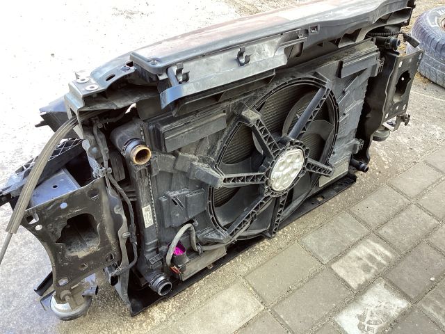 bontott VW PASSAT B8 Komplett Homlokfal (Részeivel)