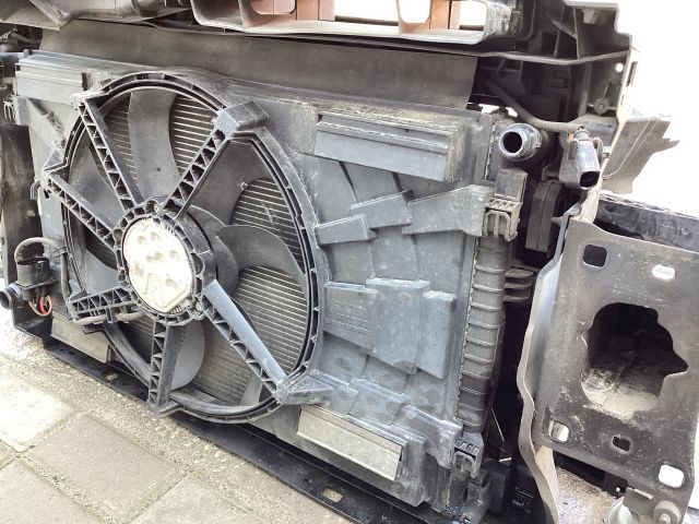 bontott VW PASSAT B8 Komplett Homlokfal (Részeivel)