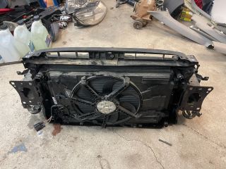 bontott VW PASSAT B8 Komplett Homlokfal (Részeivel)