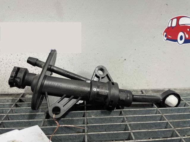 bontott VW PASSAT B8 Kuplung Munkahenger