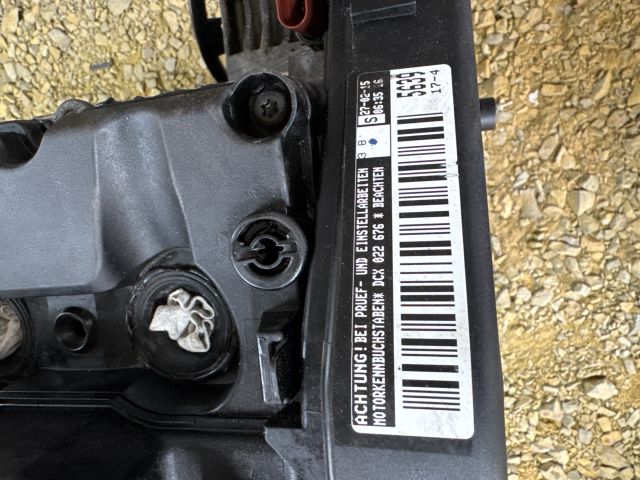 bontott VW PASSAT B8 Motor (Fűzött blokk hengerfejjel)