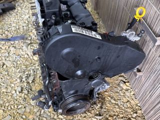 bontott VW PASSAT B8 Motor (Fűzött blokk hengerfejjel)