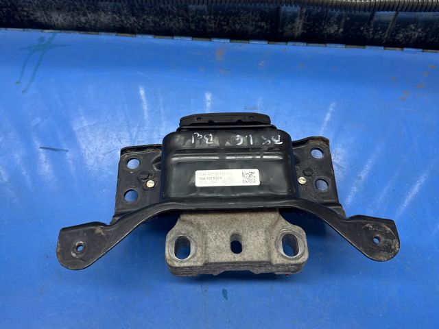 bontott VW PASSAT B8 Motor Tartó Bak Bal