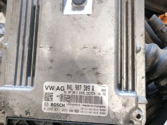 bontott VW PASSAT B8 Motorvezérlő