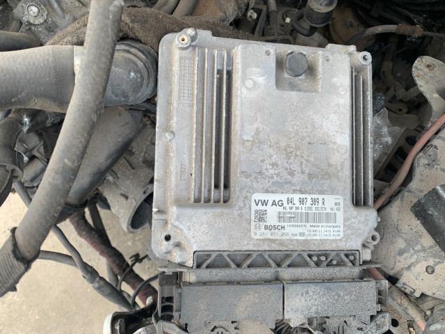 bontott VW PASSAT B8 Motorvezérlő