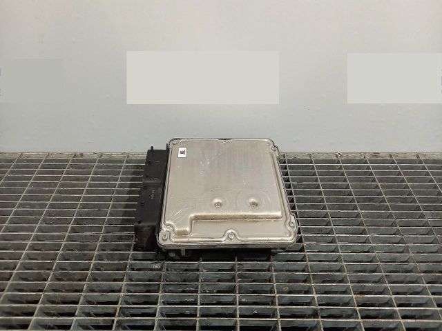 bontott VW PASSAT B8 Motorvezérlő