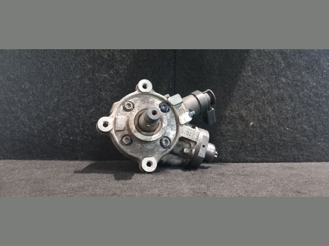 bontott VW PASSAT B8 Nagynyomású Szivattyú