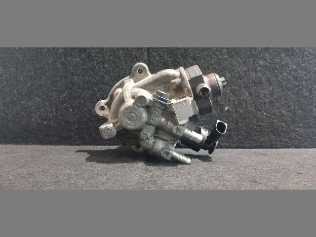 bontott VW PASSAT B8 Nagynyomású Szivattyú