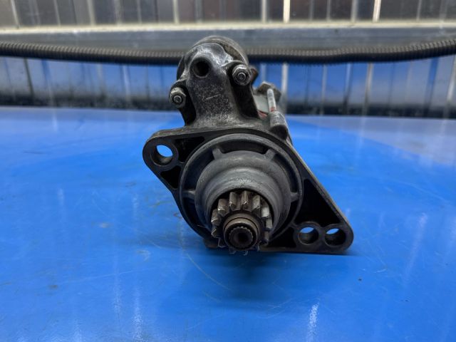 bontott VW PASSAT B8 Önindító