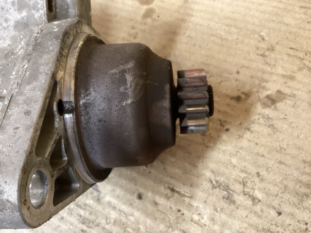 bontott VW PASSAT B8 Önindító