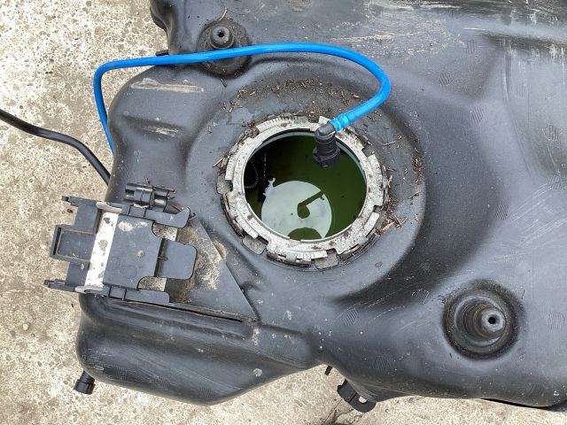 bontott VW PASSAT B8 Tank