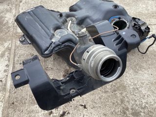 bontott VW PASSAT B8 Tank