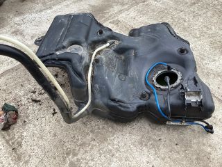 bontott VW PASSAT B8 Tank