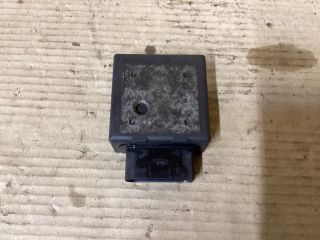 bontott VW PASSAT B8 Üzemanyag Szivattyú Relé