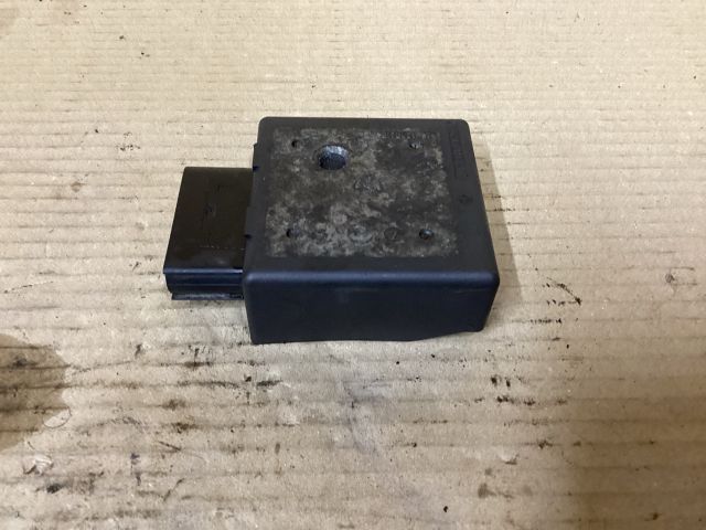 bontott VW PASSAT B8 Üzemanyag Szivattyú Relé