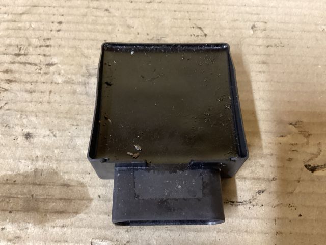 bontott VW PASSAT B8 Üzemanyag Szivattyú Relé