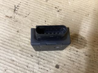 bontott VW PASSAT B8 Üzemanyag Szivattyú Relé