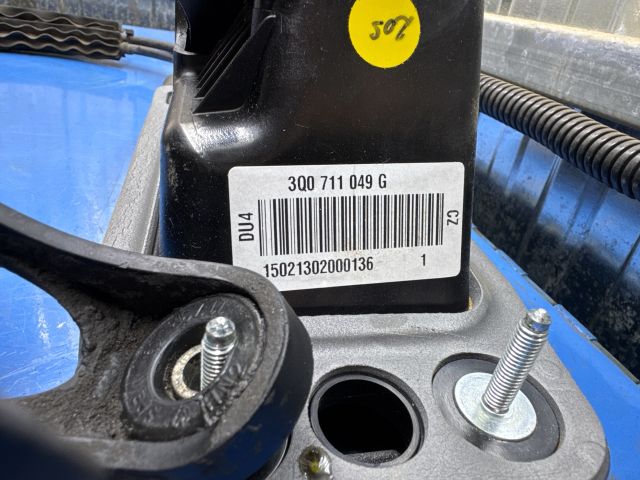 bontott VW PASSAT B8 Váltó Kulissza