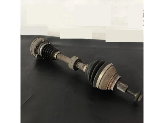 bontott VW PASSAT B8 Bal Féltengely