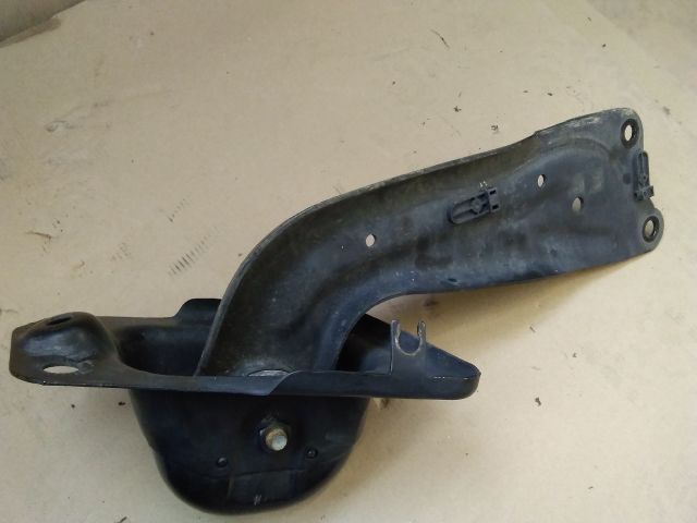 bontott VW PASSAT B8 Bal hátsó Hosszlengőkar