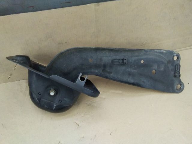 bontott VW PASSAT B8 Bal hátsó Hosszlengőkar